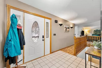 604 Manor Court, Altoona, WI 54720 - Photo 7