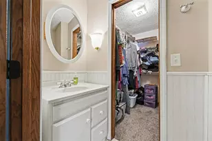 604 Manor Ct, Altoona, WI 54720 - Photo 31
