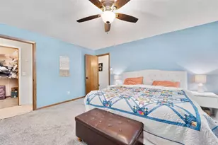 604 Manor Ct, Altoona, WI 54720 - Photo 29