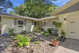 604 Manor Ct, Altoona, WI 54720 - Photo 5