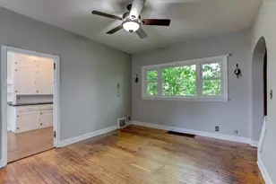 523-525 Bay Street, Chippewa Falls, WI 54729 - Photo 17