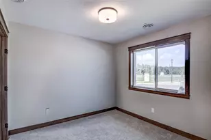 700 Sequoia Dr, Altoona, WI 54720 - Photo 21
