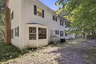 137 Canterbury Rd, Eau Claire, WI 54701 - Photo 3
