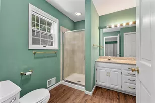 137 Canterbury Rd, Eau Claire, WI 54701 - Photo 17