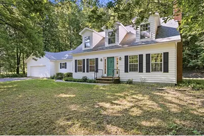 137 Canterbury Road, Eau Claire, WI 54701 - Photo 1