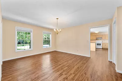 137 Canterbury Road, Eau Claire, WI 54701 - Photo 7