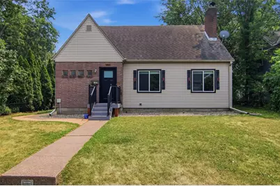 311 W Spruce Street, Chippewa Falls, WI 54729 - Photo 1
