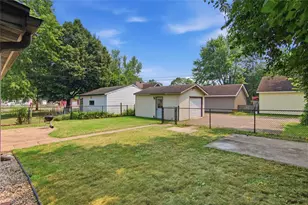 311 W Spruce St, Chippewa Falls, WI 54729 - Photo 7