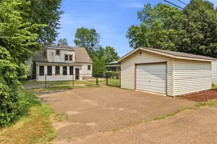 311 W Spruce St, Chippewa Falls, WI 54729 - Photo 5
