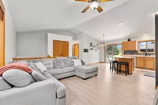 403 Brookshire Ct, Altoona, WI 54720 - Photo 11