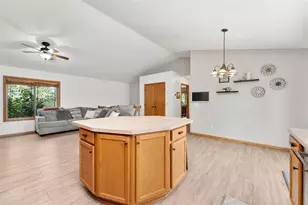 403 Brookshire Ct, Altoona, WI 54720 - Photo 17