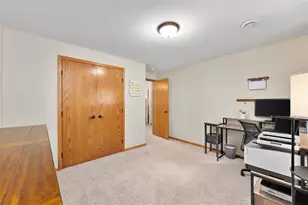 403 Brookshire Ct, Altoona, WI 54720 - Photo 33