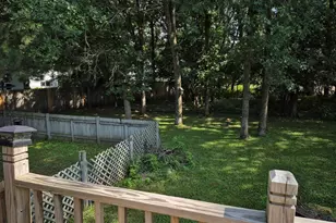 809 Kimberly Dr, Eau Claire, WI 54703 - Photo 7