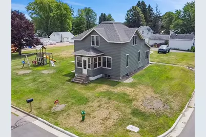 1305 Warren Street, Chippewa Falls, WI 54729 - Photo 3
