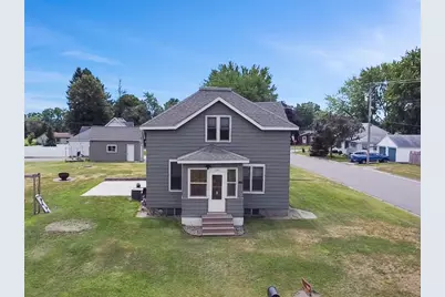 1305 Warren Street, Chippewa Falls, WI 54729 - Photo 1