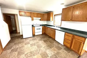 36 S 10th St, Barron, WI 54812 - Photo 11