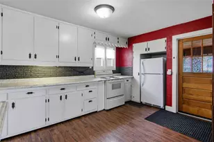 1815 Omaha St, Eau Claire, WI 54703 - Photo 9