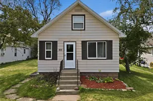 1815 Omaha St, Eau Claire, WI 54703 - Photo 1