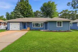 904 E Lexington Blvd, Eau Claire, WI 54701 - Photo 1