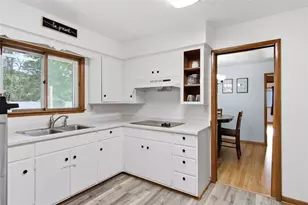 904 E Lexington Blvd, Eau Claire, WI 54701 - Photo 11
