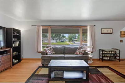 904 E Lexington Boulevard, Eau Claire, WI 54701 - Photo 7