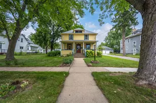 235 W 3rd St, New Richmond, WI 54017 - Photo 19