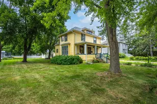 235 W 3rd St, New Richmond, WI 54017 - Photo 11