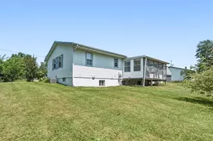 317 Grant St, Augusta, WI 54722 - Photo 5