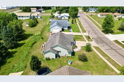 328 E Adams Avenue, Fall Creek, WI 54742 - Photo 53