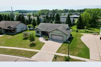 328 E Adams Avenue, Fall Creek, WI 54742 - Photo 47