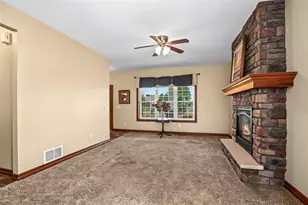 1300 Whistling Straits Ct, Altoona, WI 54720 - Photo 9