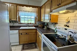 404 Edward St, Chippewa Falls, WI 54729 - Photo 9