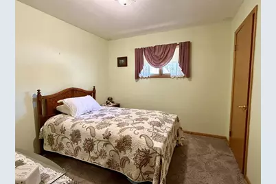 404 Edward Street, Chippewa Falls, WI 54729 - Photo 17