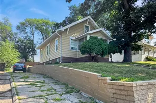 1542 Bellevue Ave, Eau Claire, WI 54703 - Photo 5