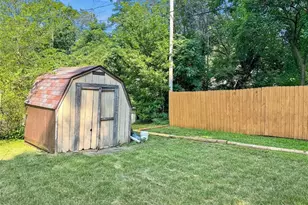 1542 Bellevue Ave, Eau Claire, WI 54703 - Photo 7