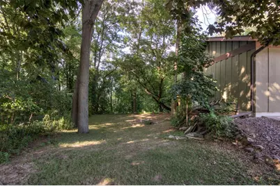 608 Manor Court, Altoona, WI 54720 - Photo 31