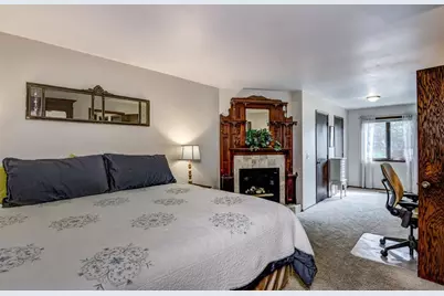 608 Manor Court, Altoona, WI 54720 - Photo 25