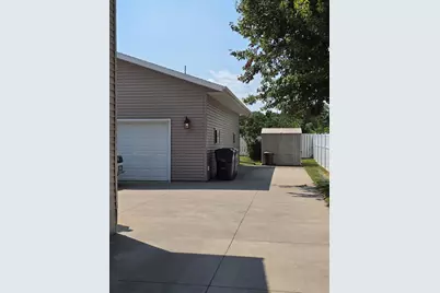 3836 33rd Street, La Crosse, WI 54601 - Photo 3