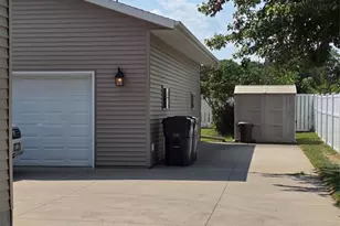 3836 33rd St, La Crosse, WI 54601 - Photo 3