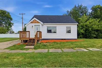124 S Victory Street, Fall Creek, WI 54742 - Photo 3