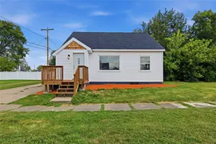 124 S Victory St, Fall Creek, WI 54742 - Photo 3