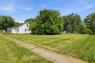 124 S Victory St, Fall Creek, WI 54742 - Photo 9