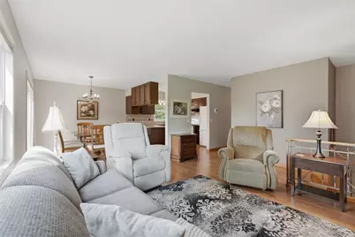 1105 Barry Avenue, Eau Claire, WI 54701 - Photo 5