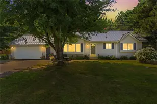 6903 Julius Dr, Eau Claire, WI 54701 - Photo 3