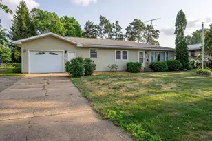 713 Dwight St, Chippewa Falls, WI 54729 - Photo 1