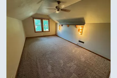 819 Platt Street, Eau Claire, WI 54703 - Photo 11