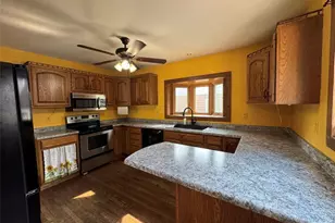 819 Platt St, Eau Claire, WI 54703 - Photo 3