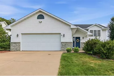 2115 Bordeaux Court, Eau Claire, WI 54703 - Photo 3