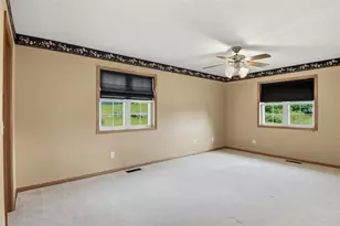 2115 Bordeaux Ct, Eau Claire, WI 54703 - Photo 15