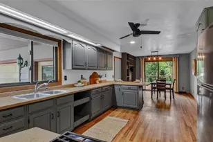 621 Park Pl, Cadott, WI 54727 - Photo 5